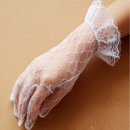 Fingered short lace wedding gloves